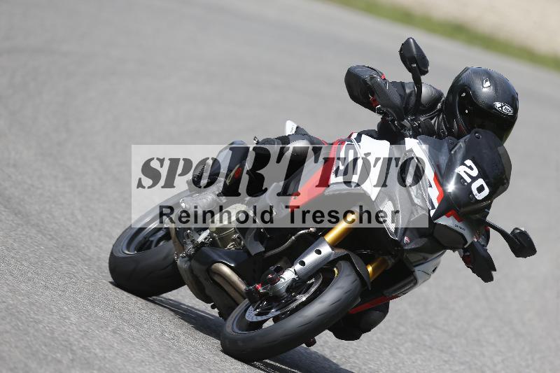 /27 12.06.2025 Ducati Schweiz Trackday Warmup  ADR/gruen-vert/20